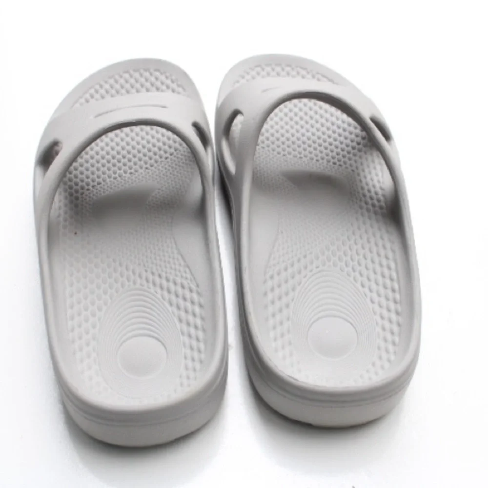 NWOT REVITALIGN Fusion Strive slide sandals